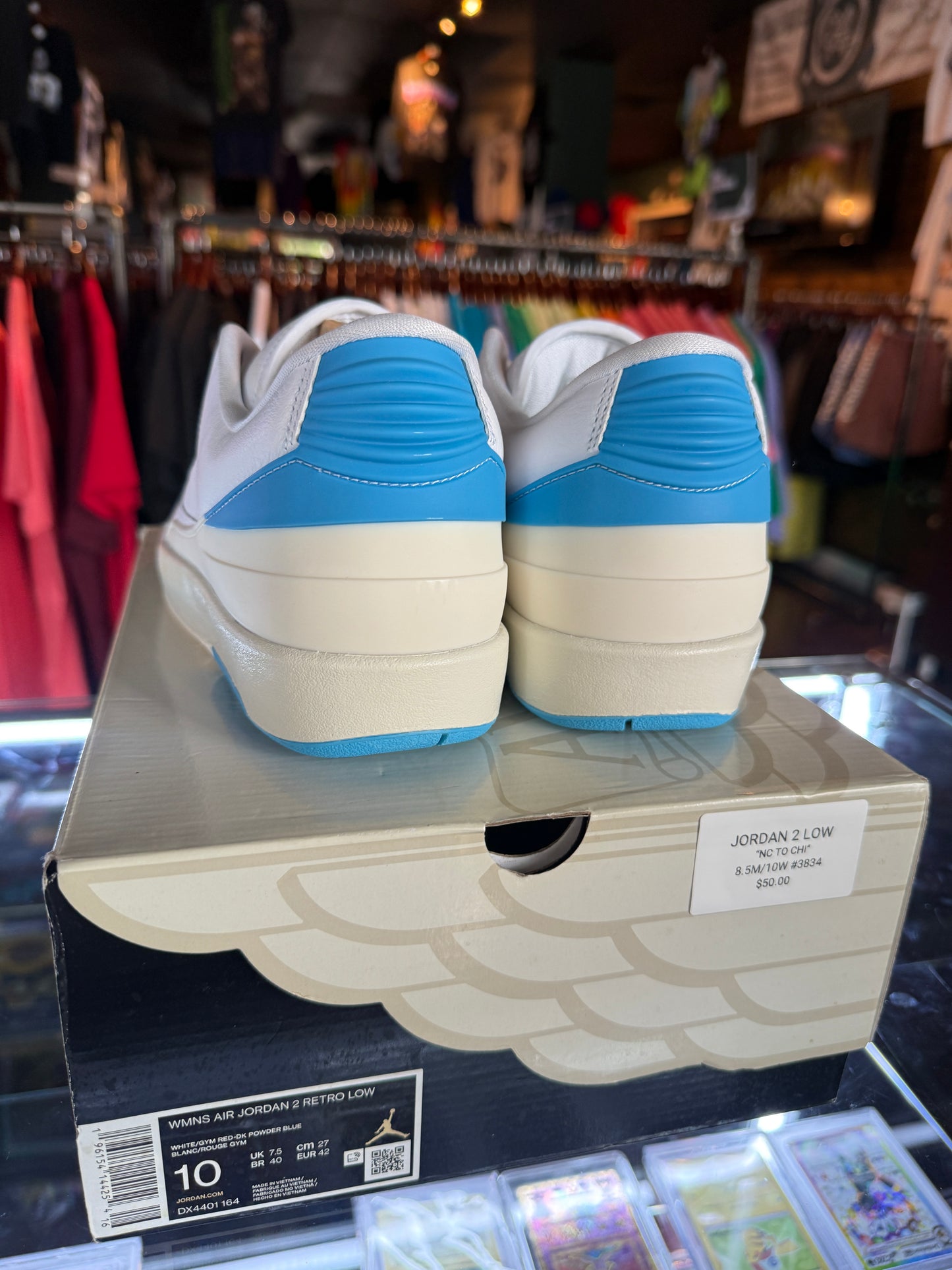 JORDAN 2 , NC TO CHI (NEW)