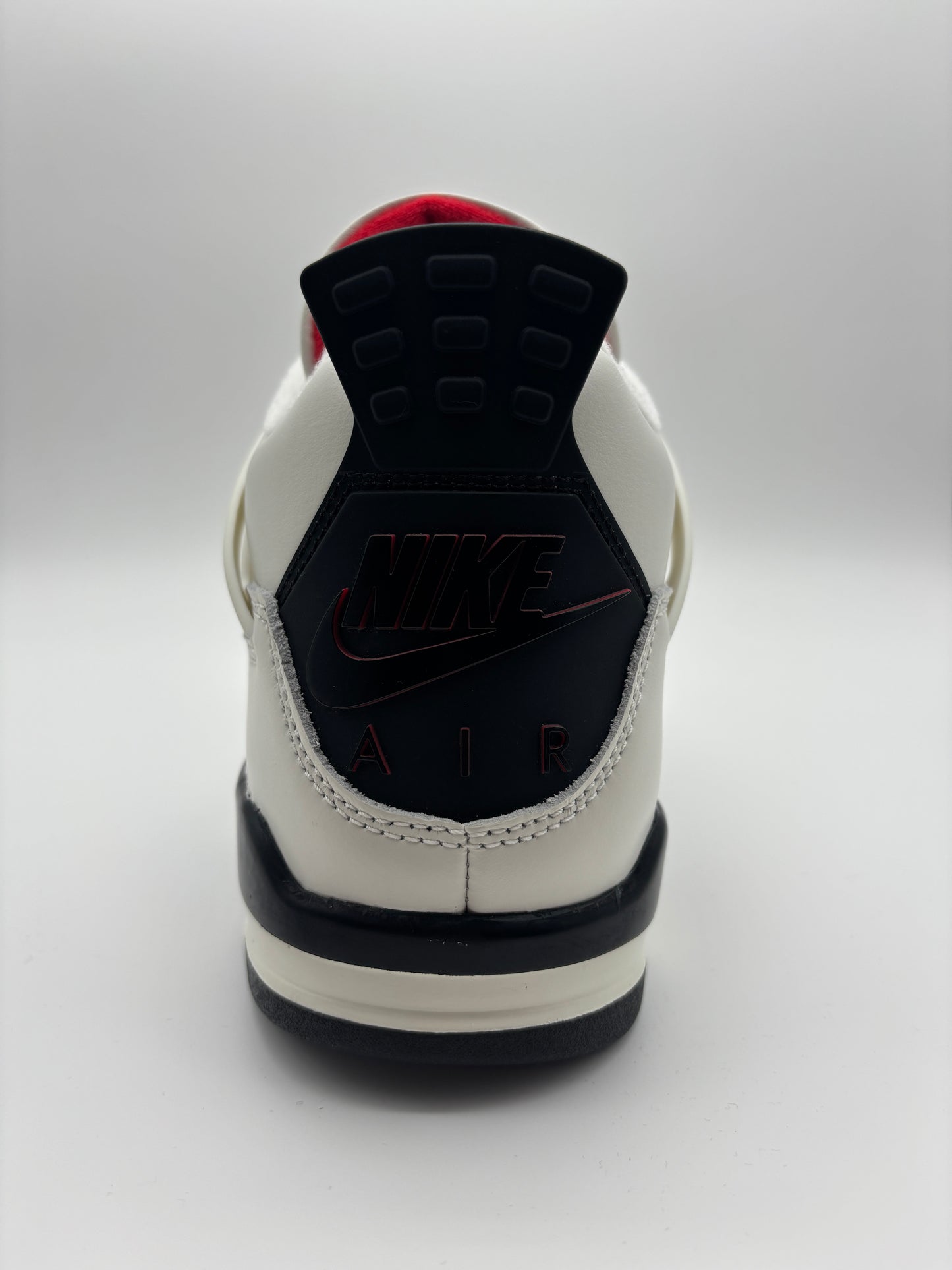JORDAN 1 FLIGHT CLUB