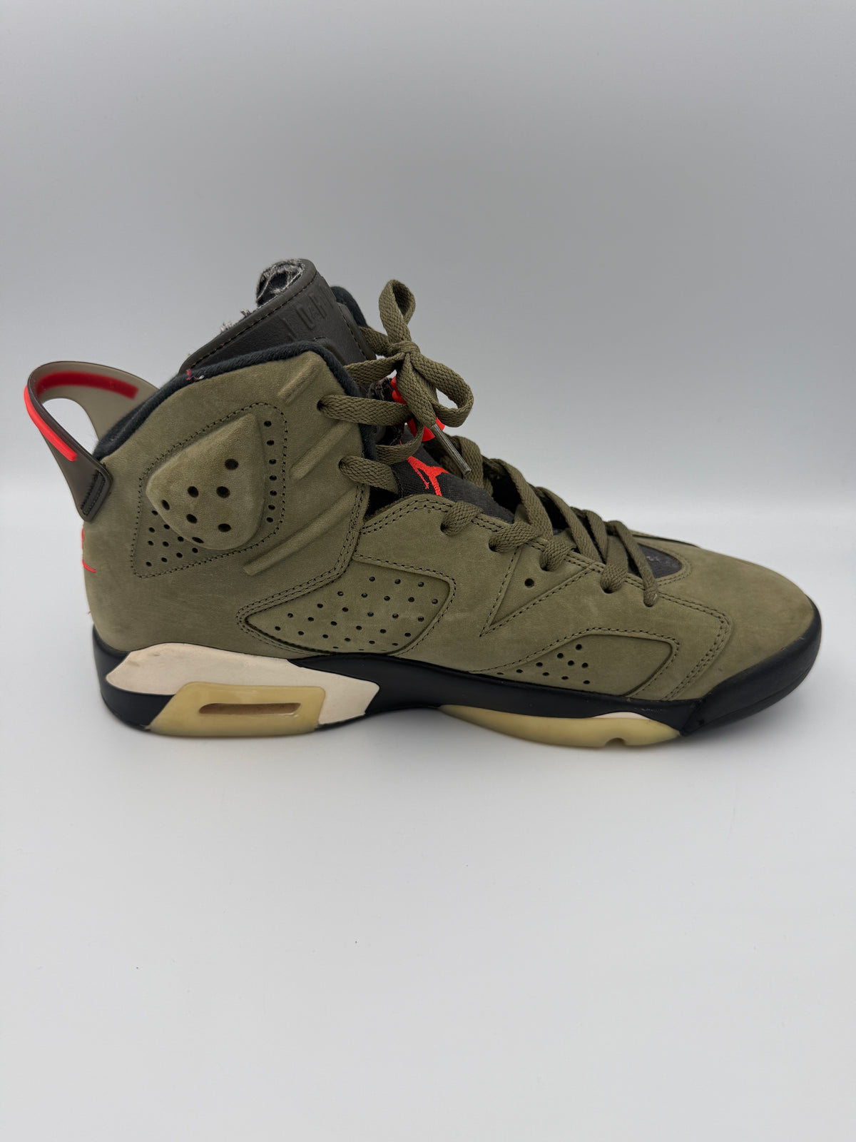 JORDAN 6 , TRAVIS SCOTT