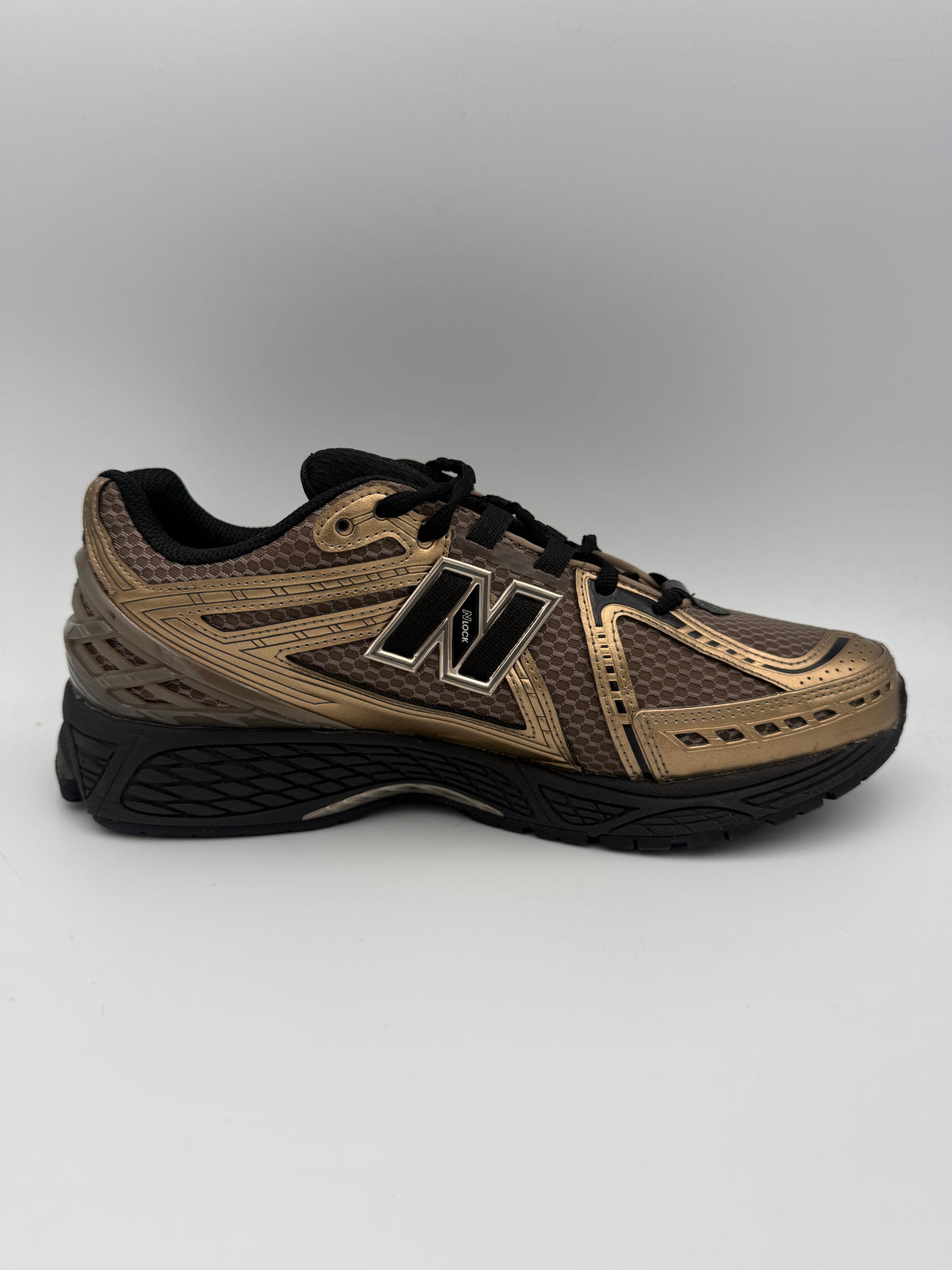 NEW BALANCE , BRONZE