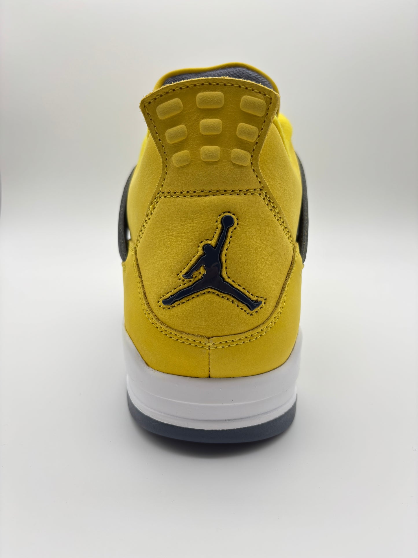 JORDAN 4 LIGHTNING