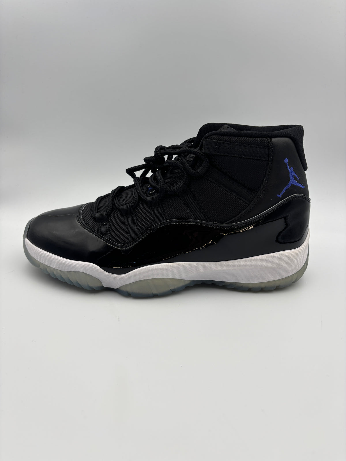 JORDAN 11 SPACE JAM