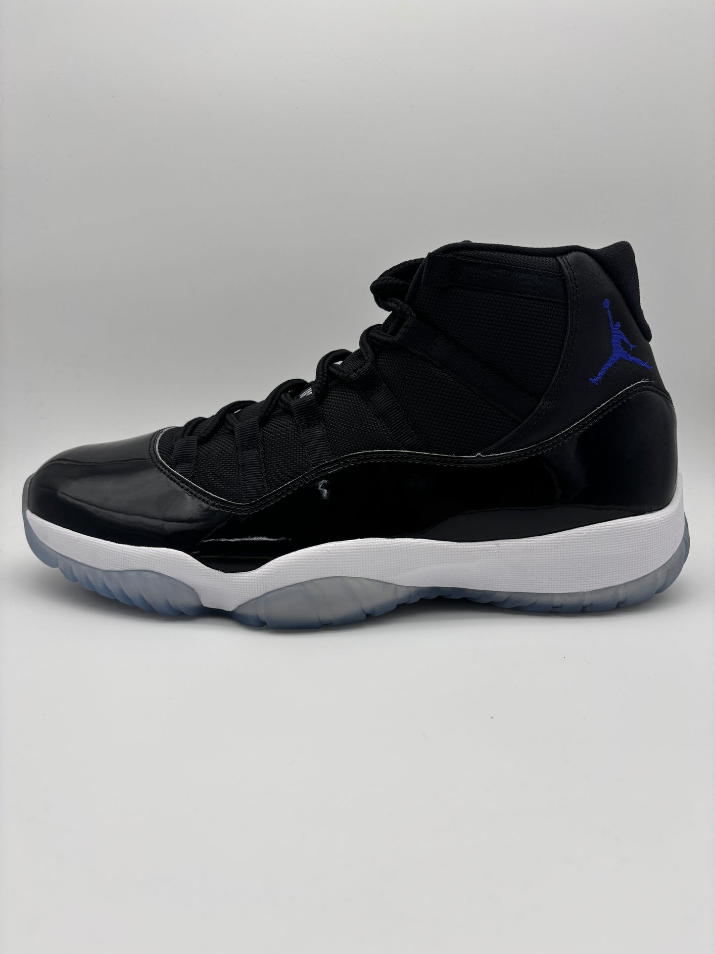 JORDAN 11 SPACE JAM