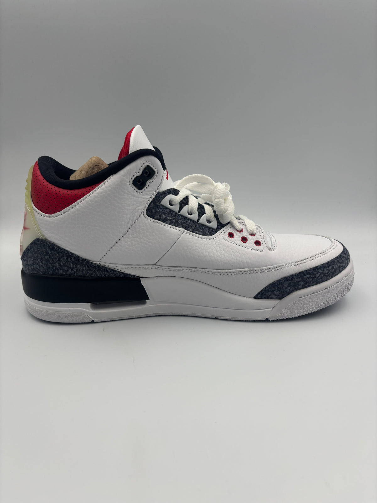 JORDAN 3 SE FIRE RED DENIM