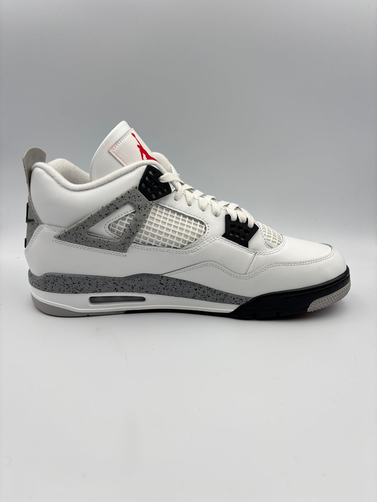 JORDAN 4 WHTE CEMENT
