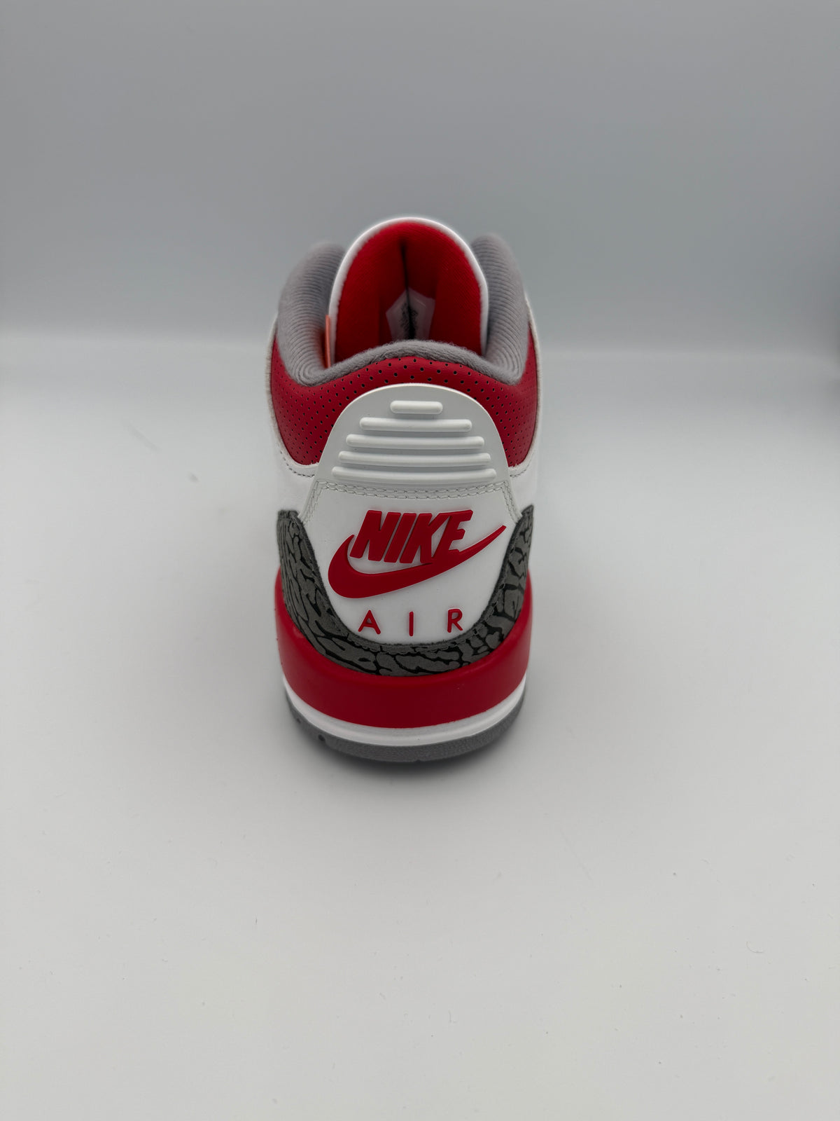 AIR JORDAN 3 , FIRE RED