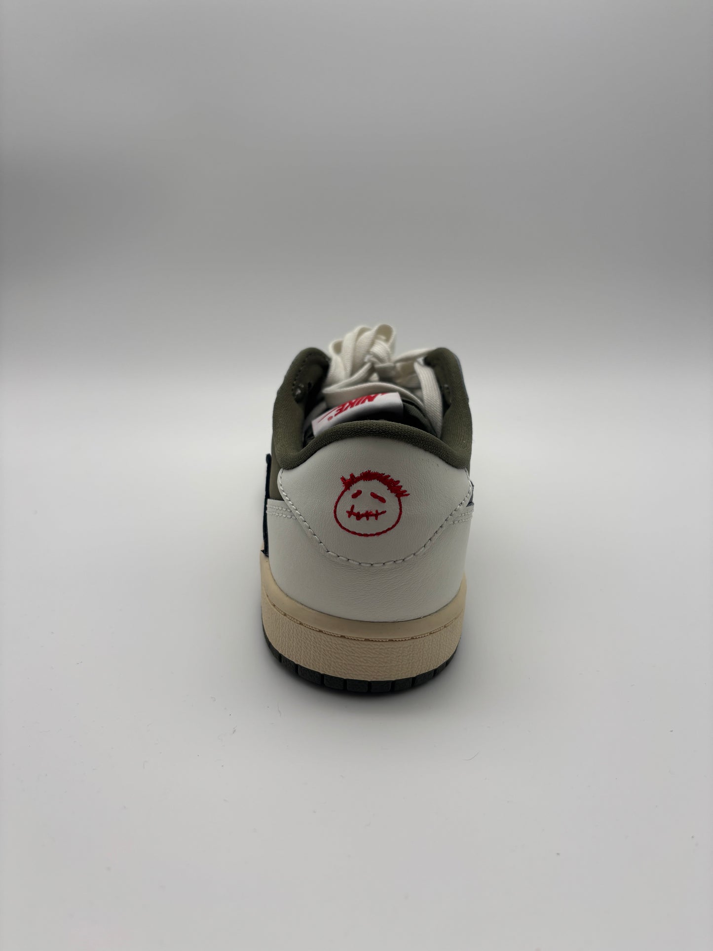 TRAVIS SCOTT MEDIUM OLIVE (NEW/NO BOX)