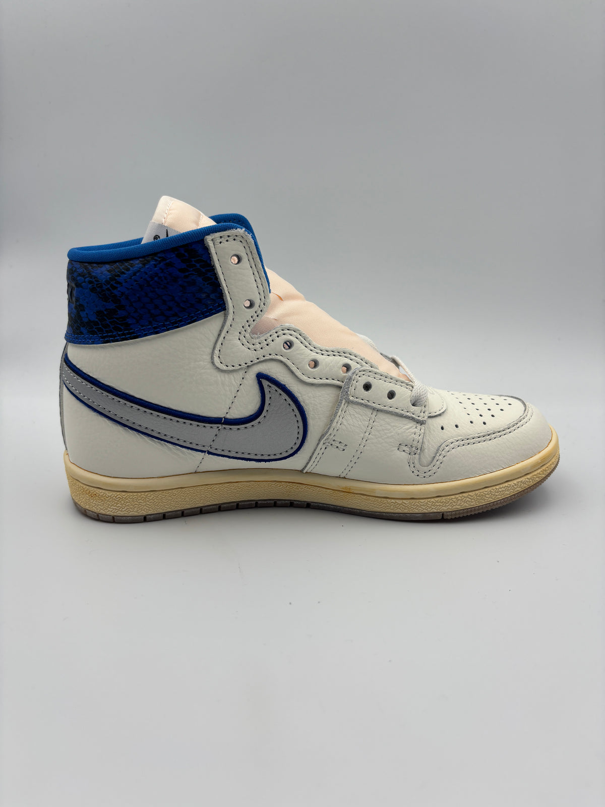 JORDAN AIR SHIP GAME ROYAL