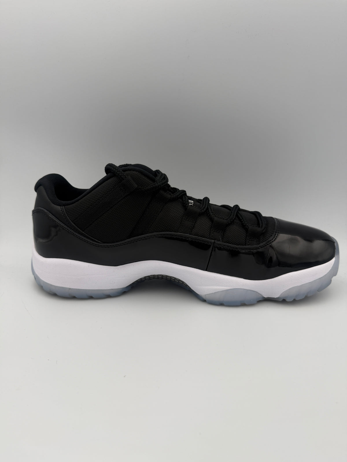 JORDAN 11 LOW, SPACE JAM
