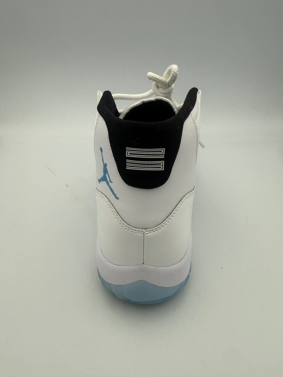 AIR JORDAN 11 RETRO , LEGEND BLUE