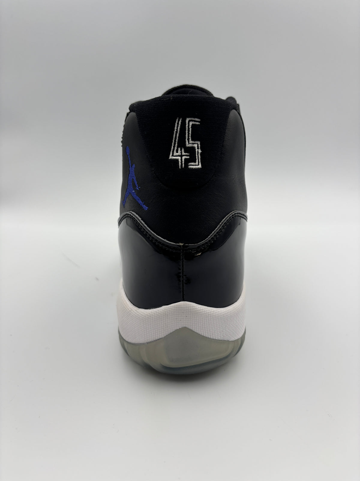 JORDAN 11 SPACE JAM
