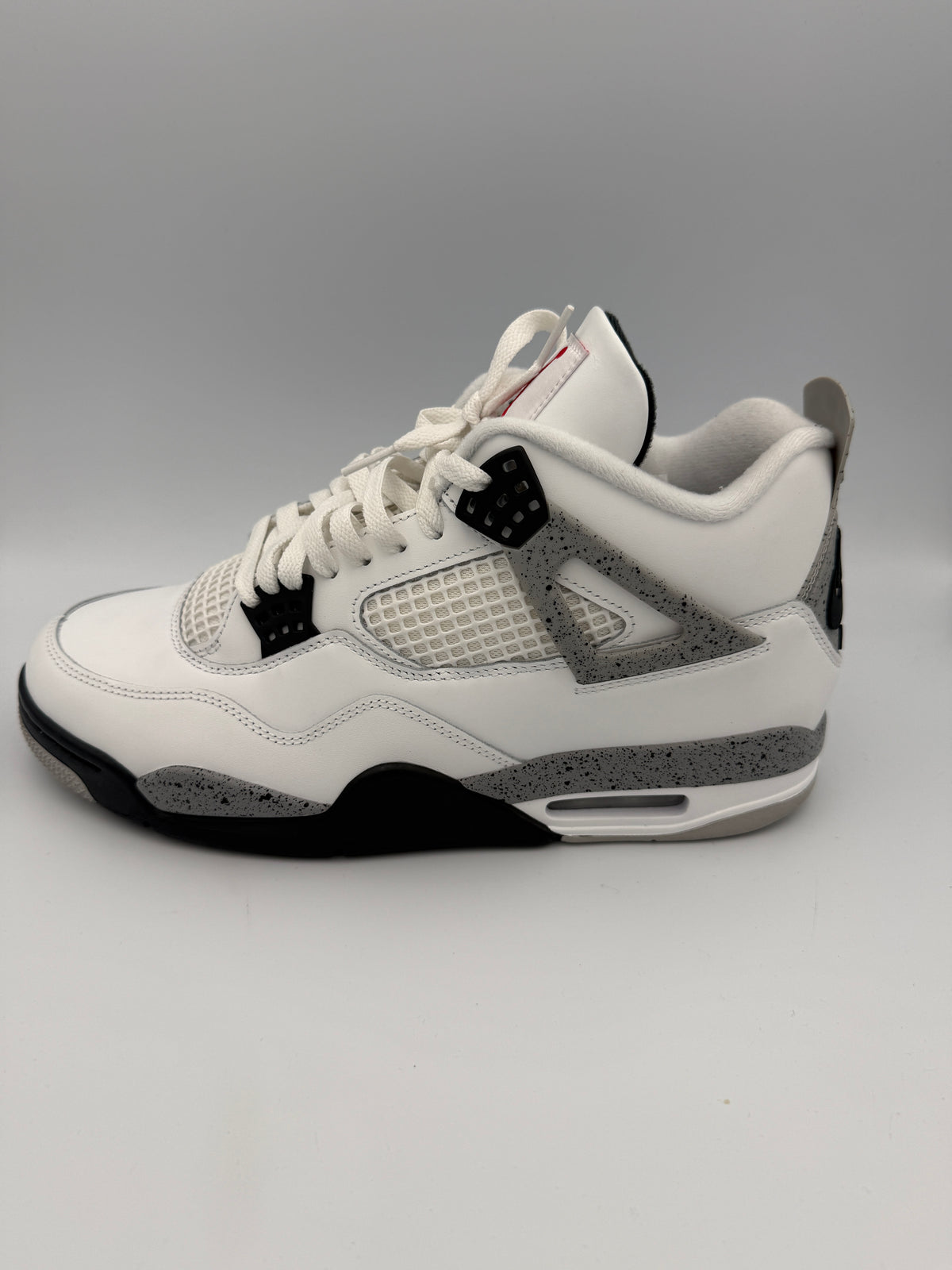 JORDAN 4 , WHITE CEMENT