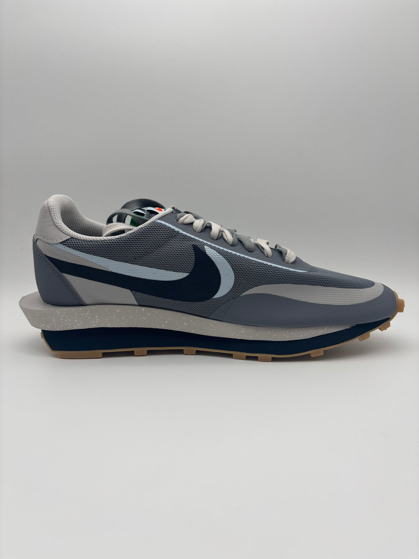 NIKE LD WAFFLE SACAI KISS OF DEATH
