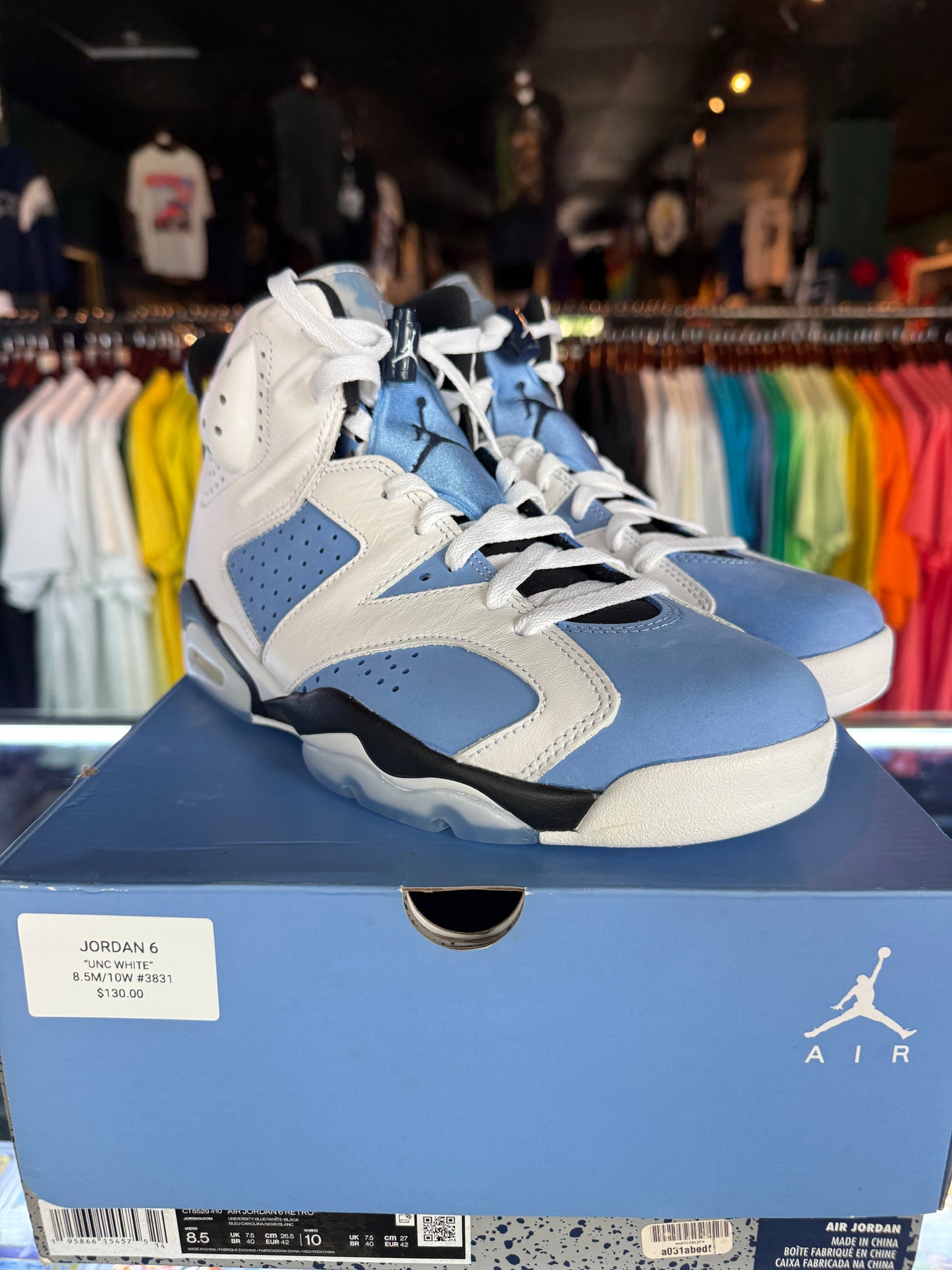 JORDAN 6, UNC WHITE (NEW)