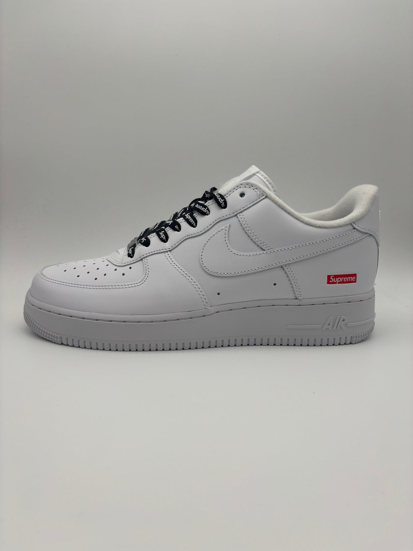 AIR FORCE 1 SUPREME WHITE