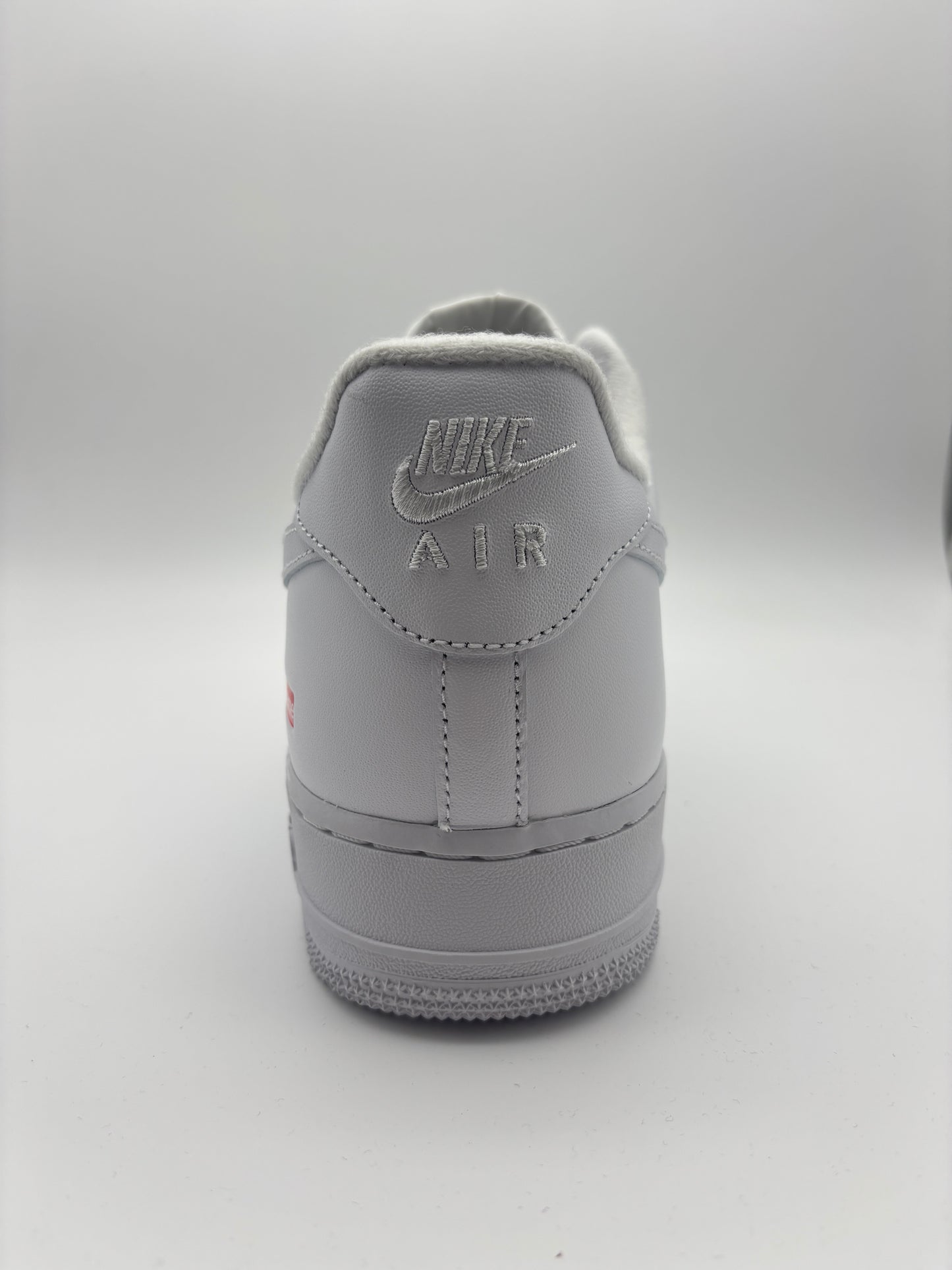 AIR FORCE 1 SUPREME WHITE
