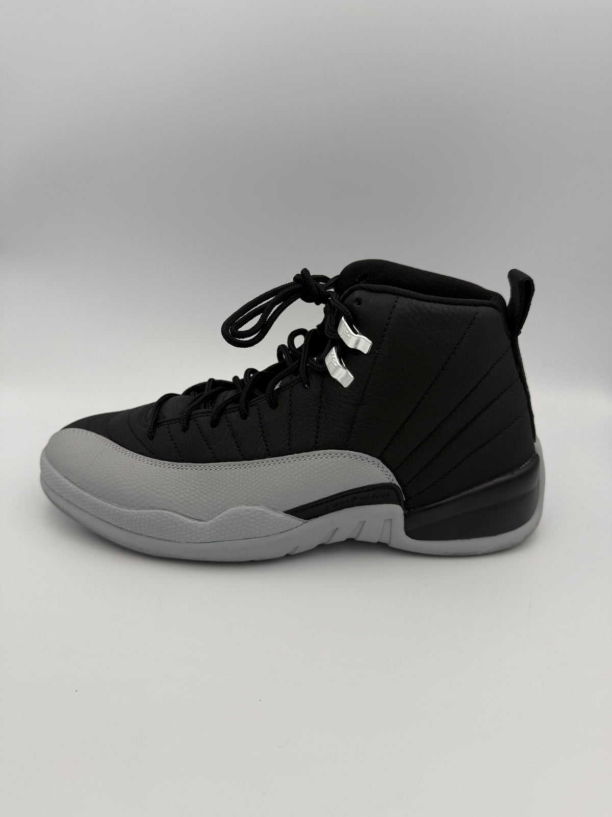 JORDAN 12 , BARONS