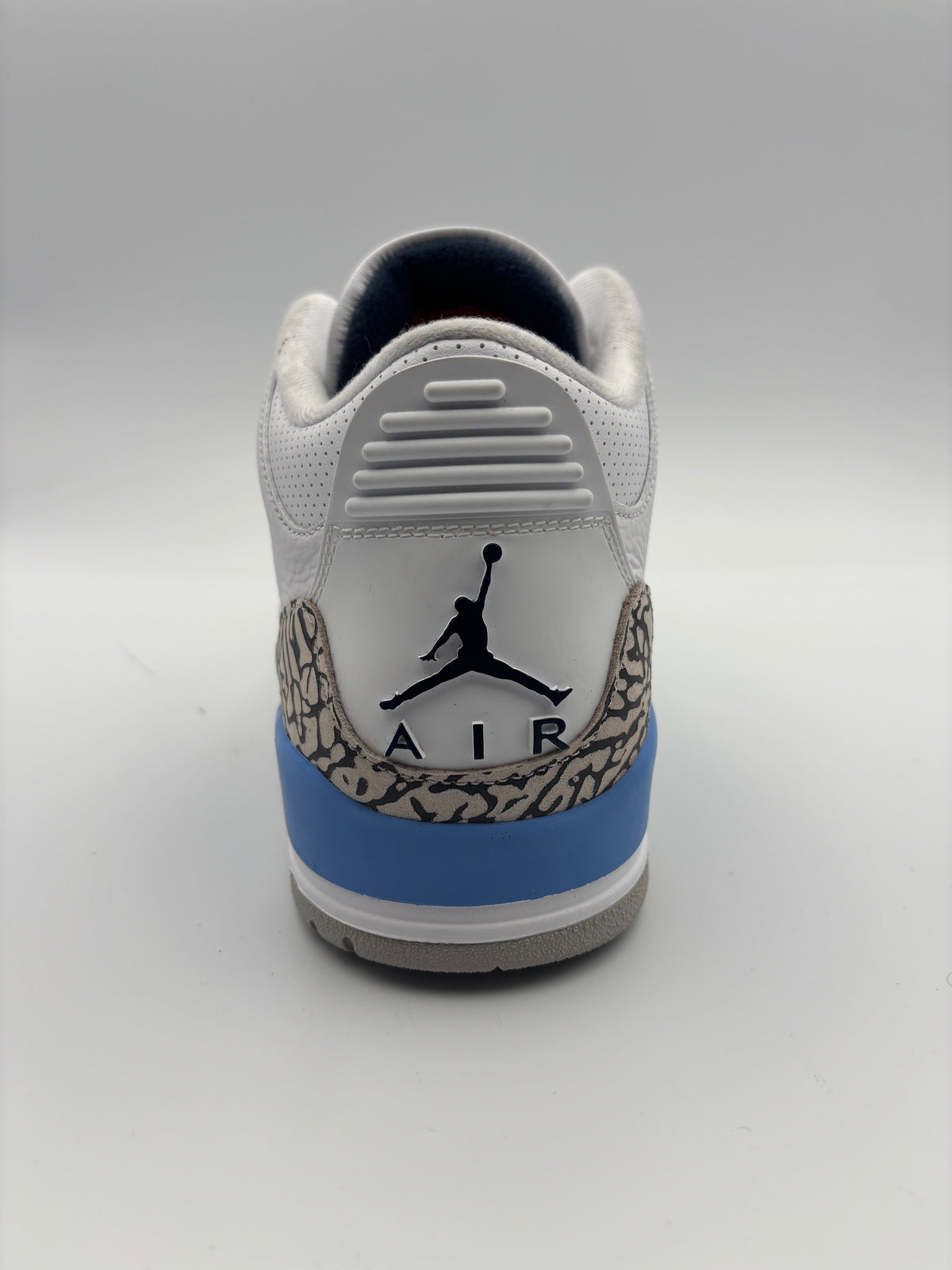 JORDAN 3 UNC