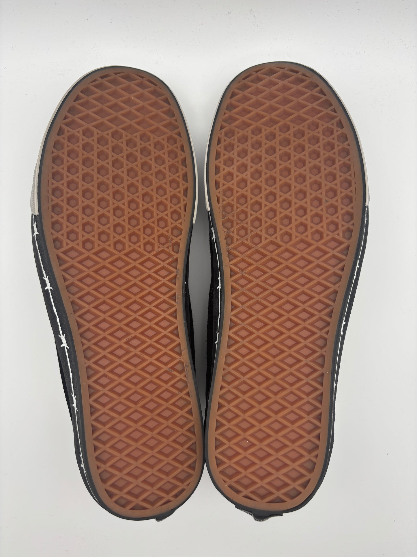 VANS OLD SKOOL (USED), DUES PAID