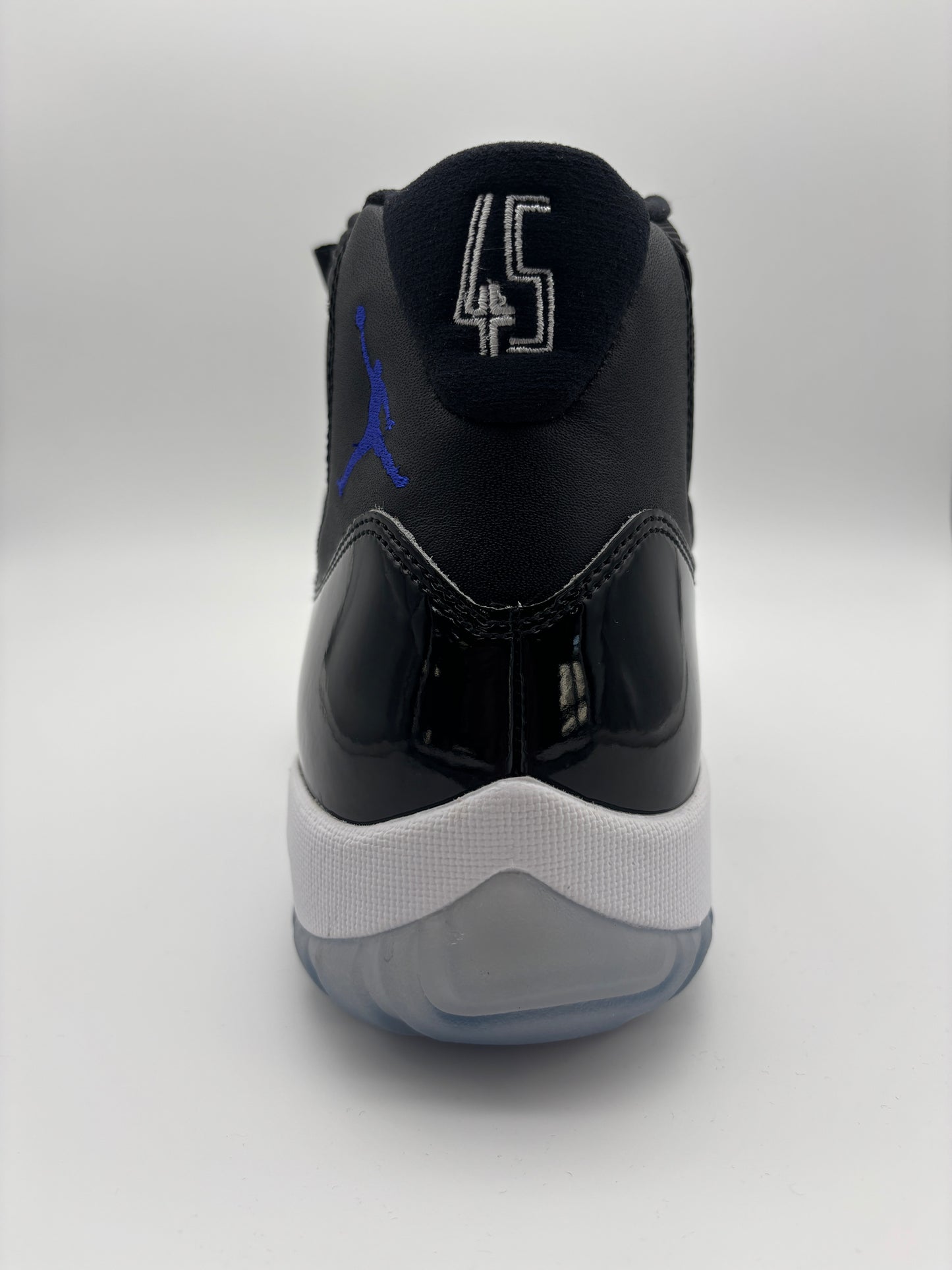 JORDAN 11 SPACE JAM