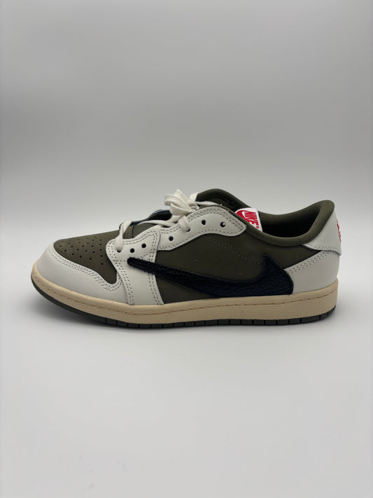 TRAVIS SCOTT MEDIUM OLIVE (NEW/NO BOX)