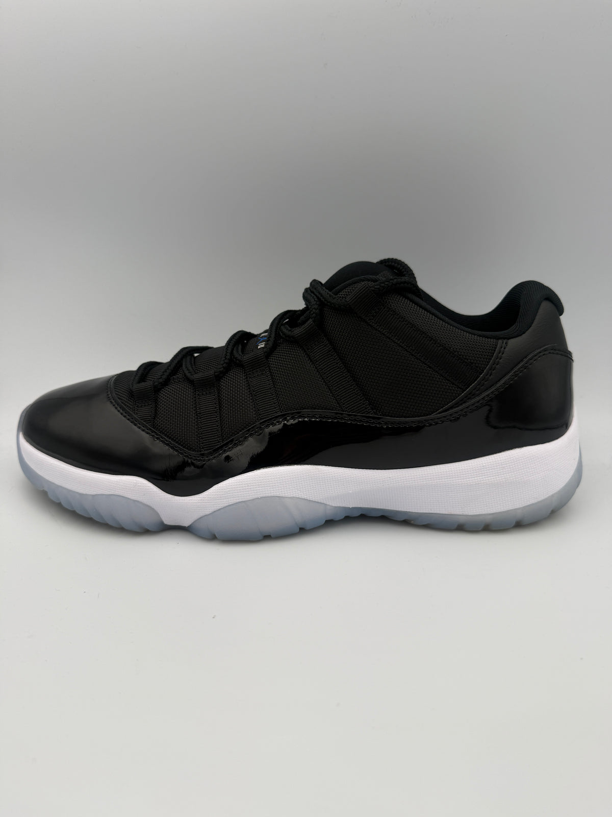 JORDAN 11 LOW, SPACE JAM