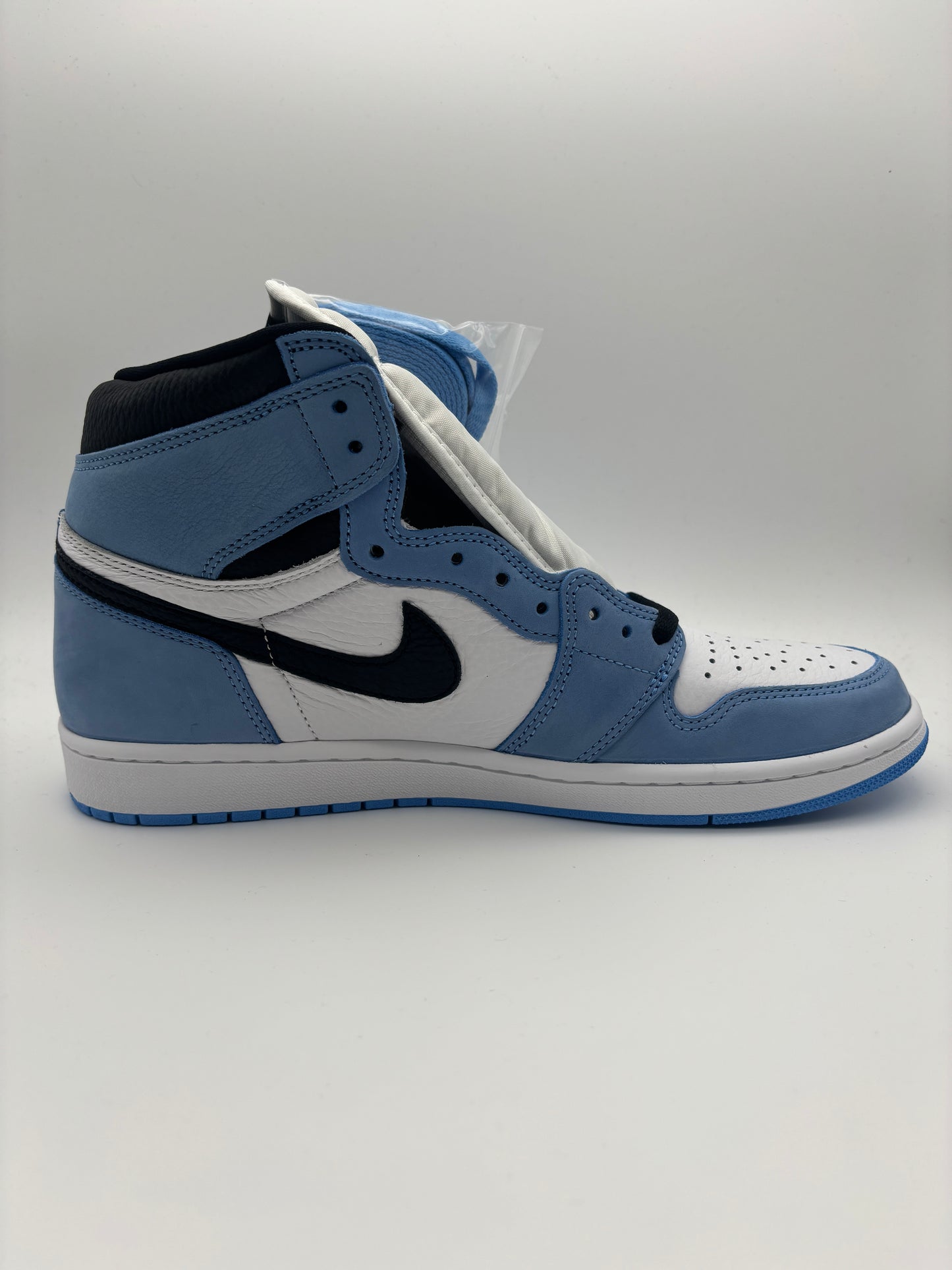 JORDAN 1 UNI BLUE (NEW)
