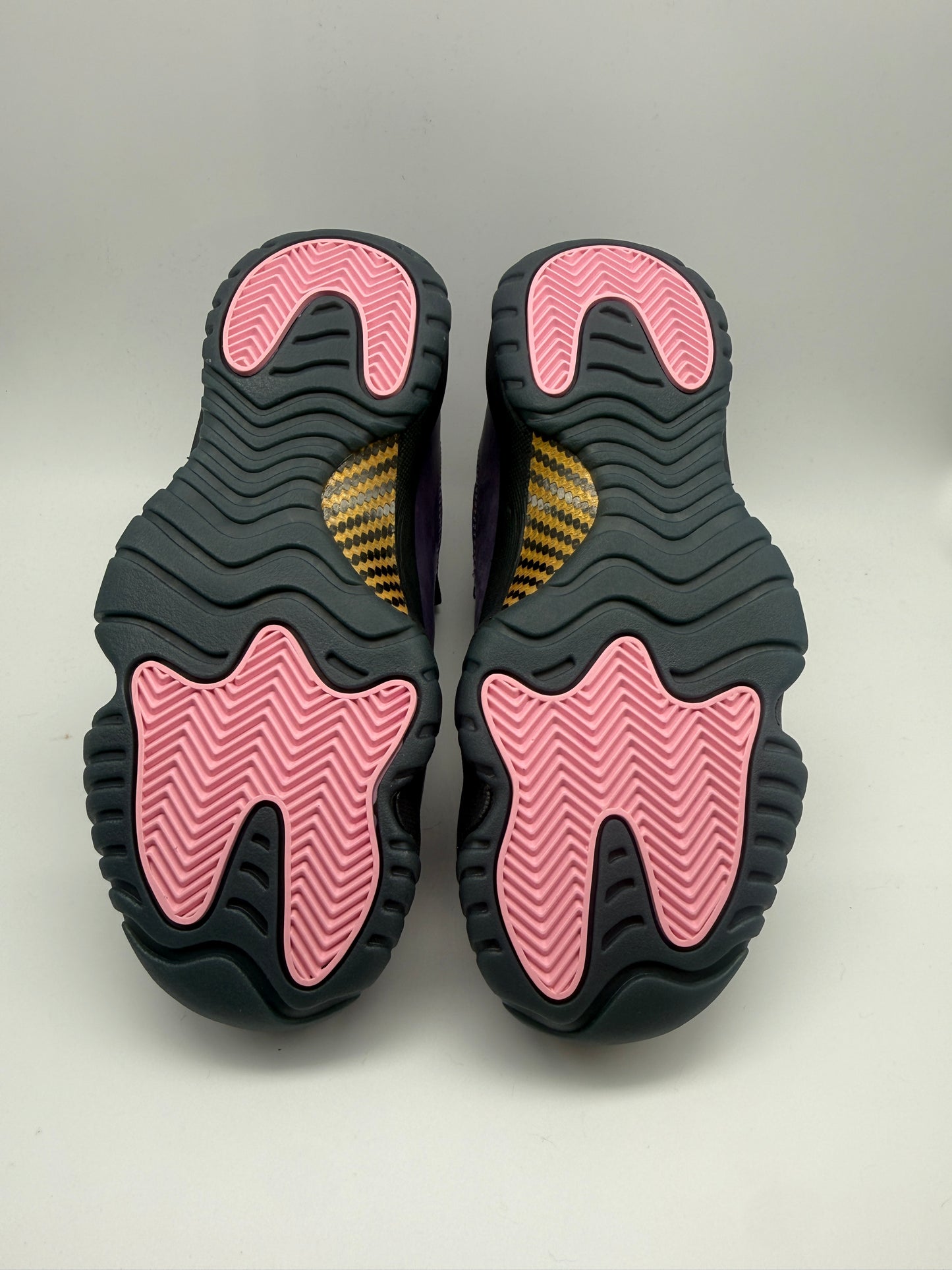 JORDAN 11, MOJAVE