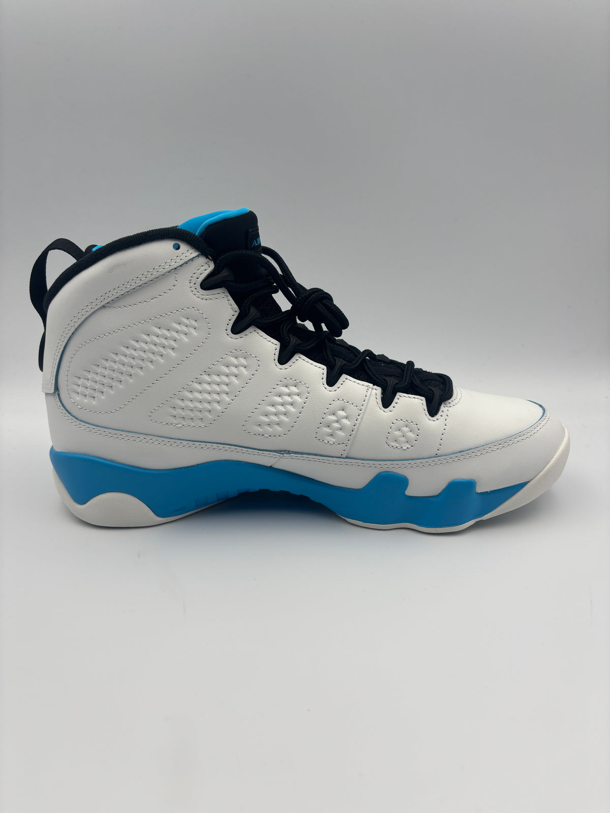 JORDAN 9 POWDER BLUE