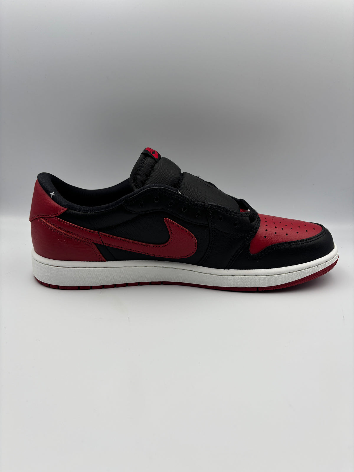 AIR JORDAN 1 LOW BANNED