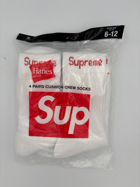 SUPREME SOCKS (WHITE)