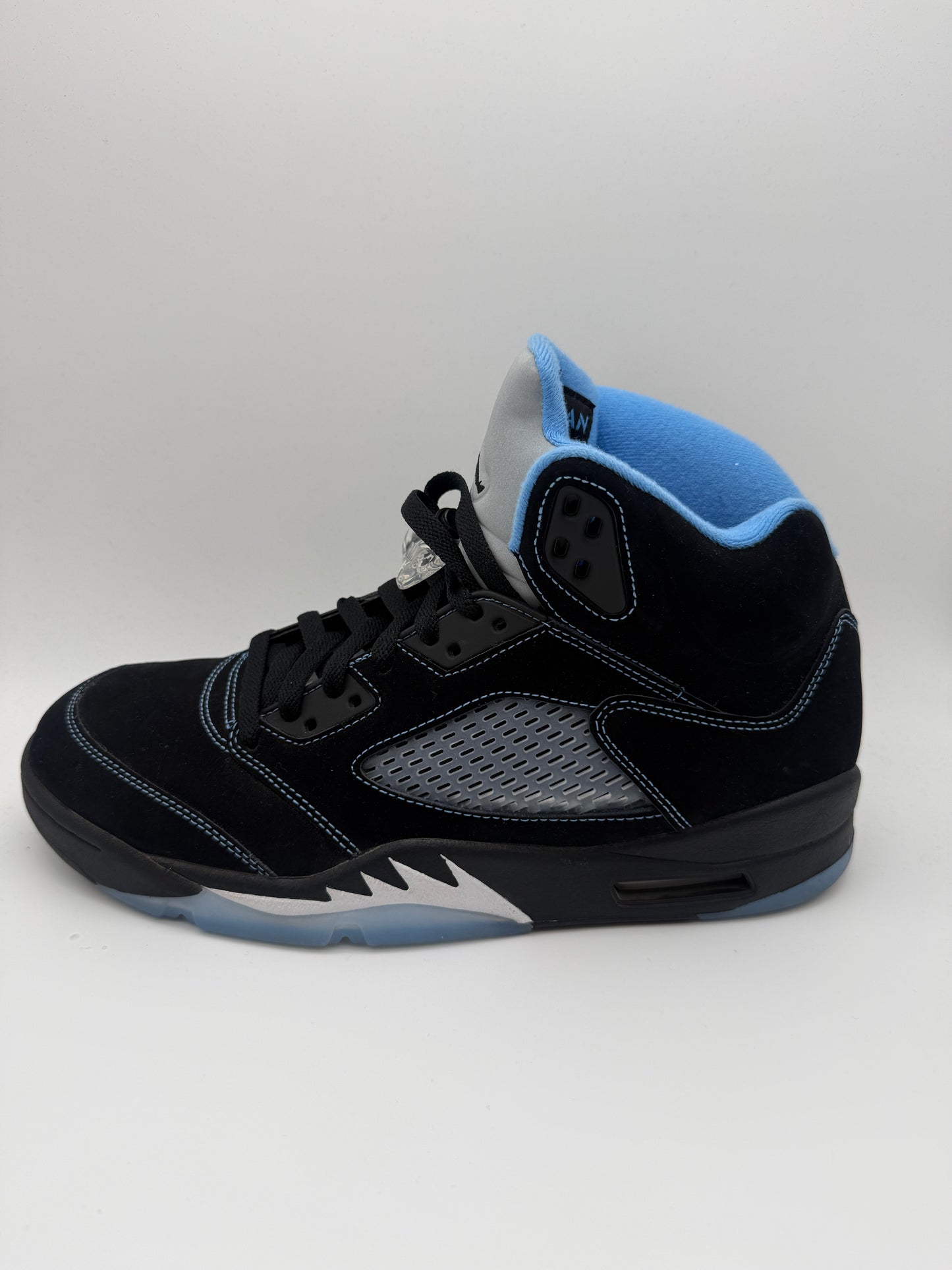 JORDAN 5 BLACK UNI BLUE
