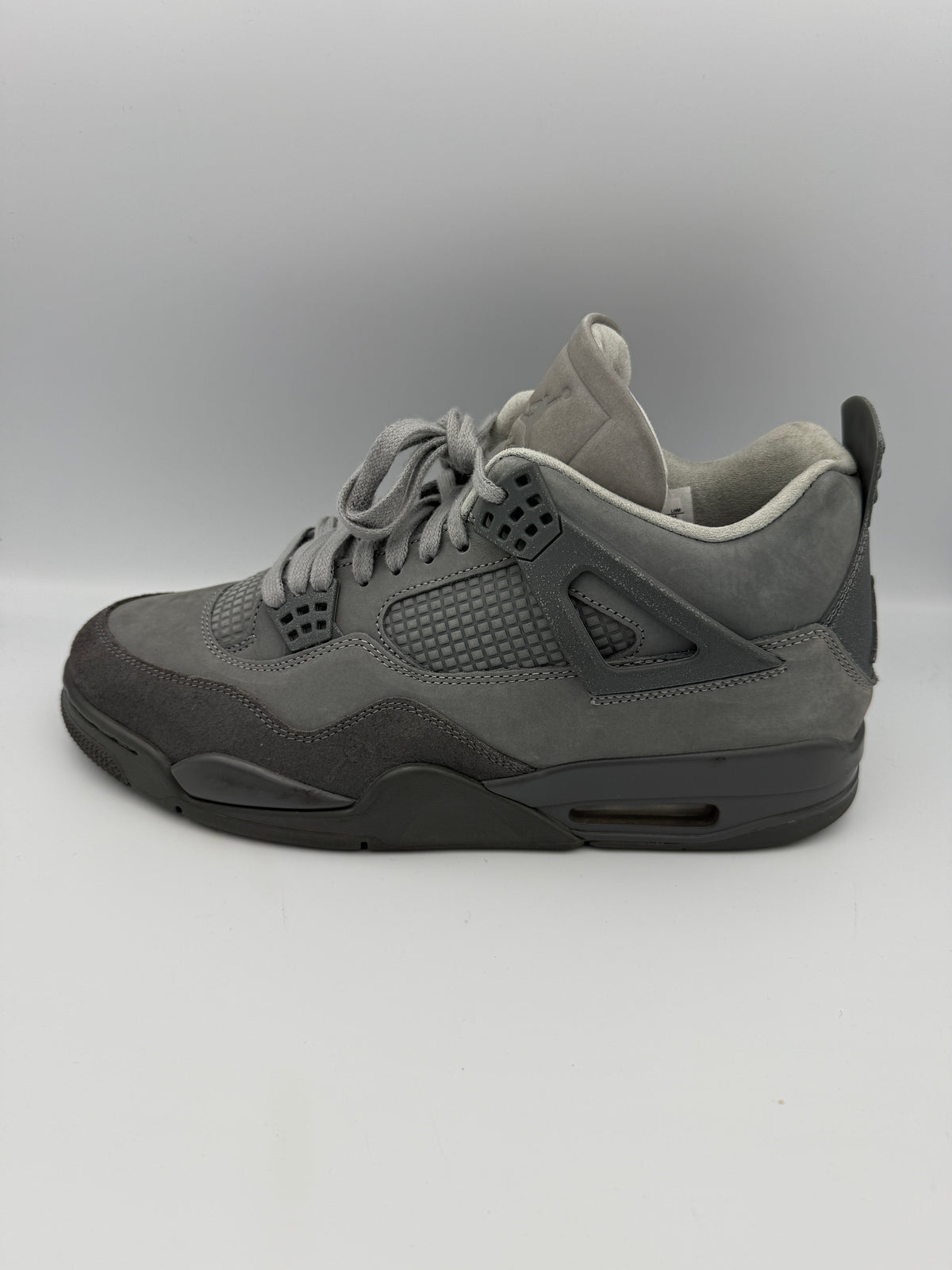 JORDAN 4 , WET CEMENT