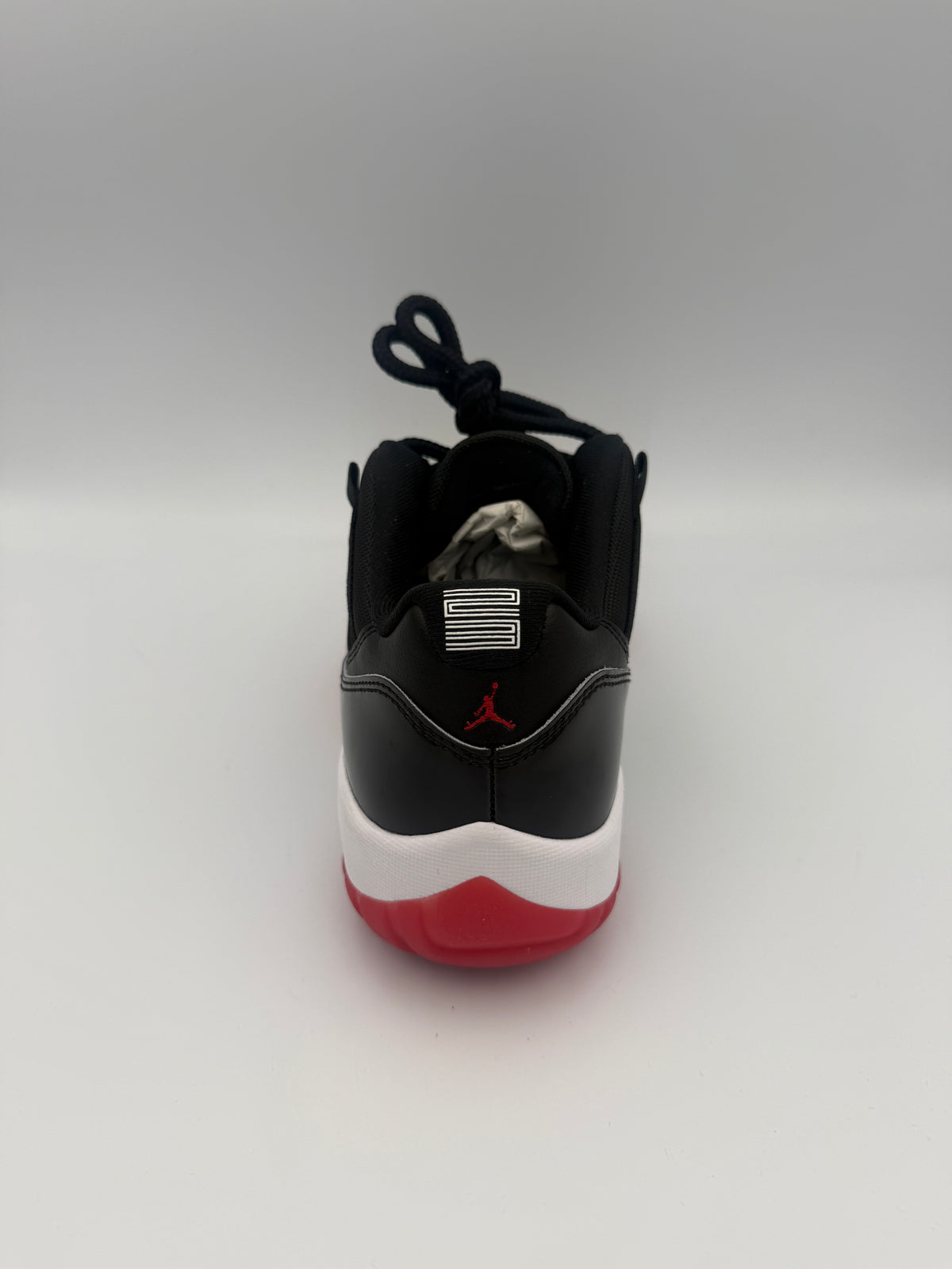 JORDAN 11 LOW, BRED