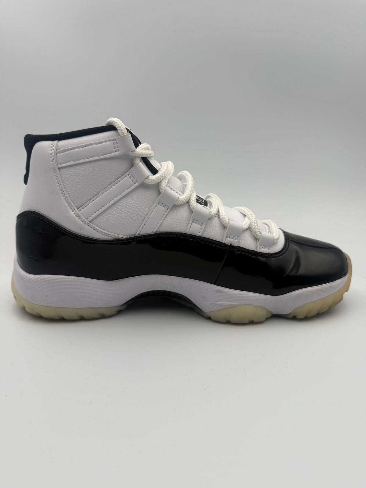 JORDAN 11 , CONCORD