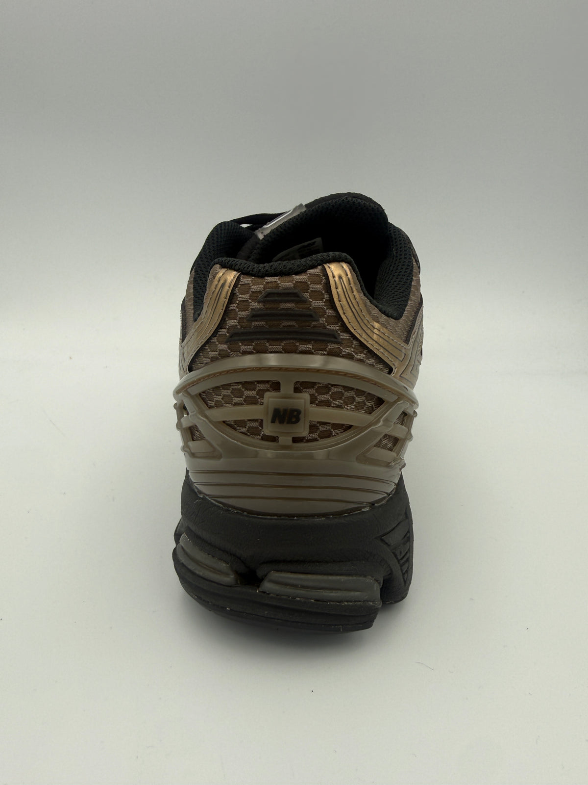 NEW BALANCE , BRONZE