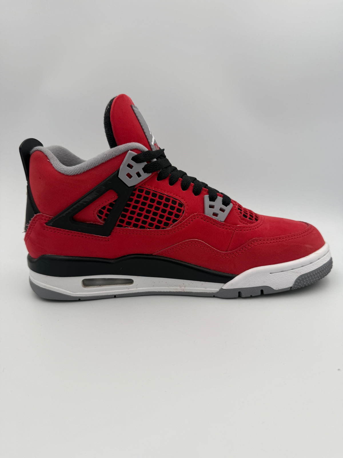 JORDAN 4  , TORO BRAVO