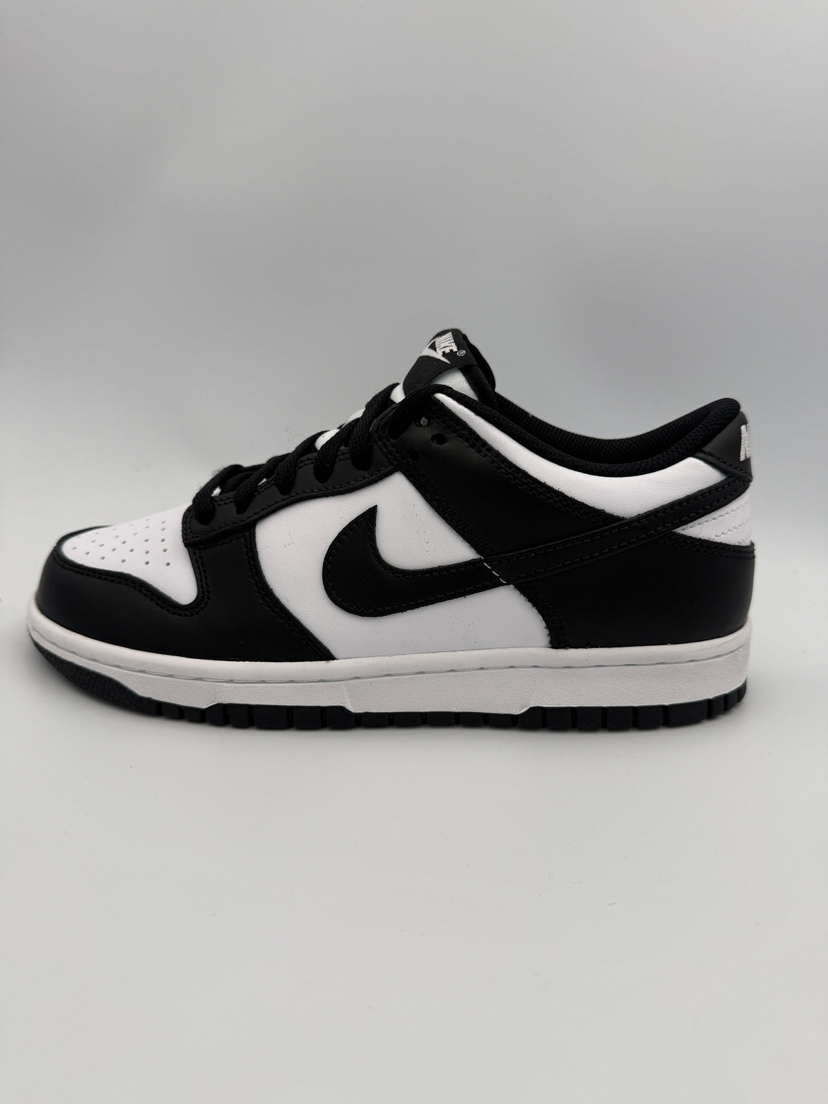 NIKE DUNK LOW, PANDA