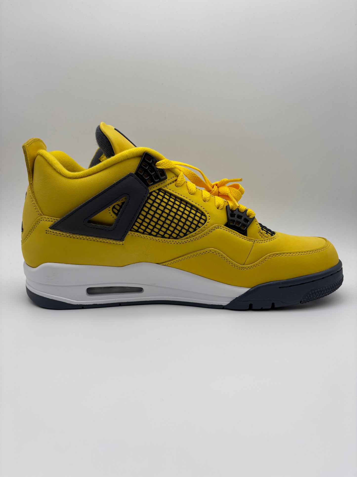 JORDAN 4 LIGHTNING