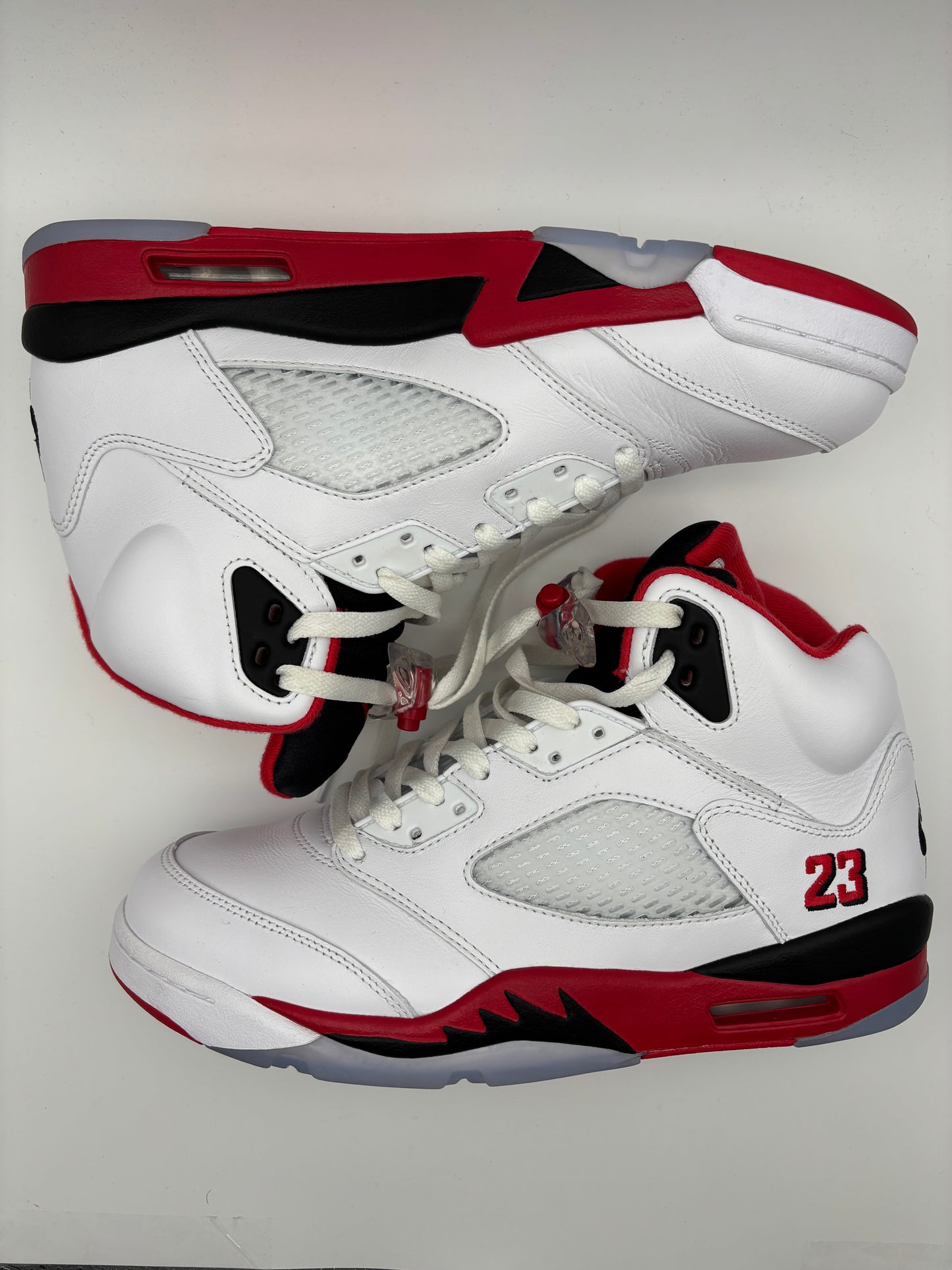 JORDAN 5 FIRE RED BLACK TONGUE
