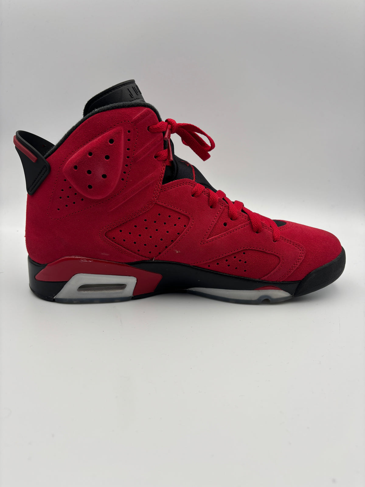JORDAN 6 TORO BRAVO