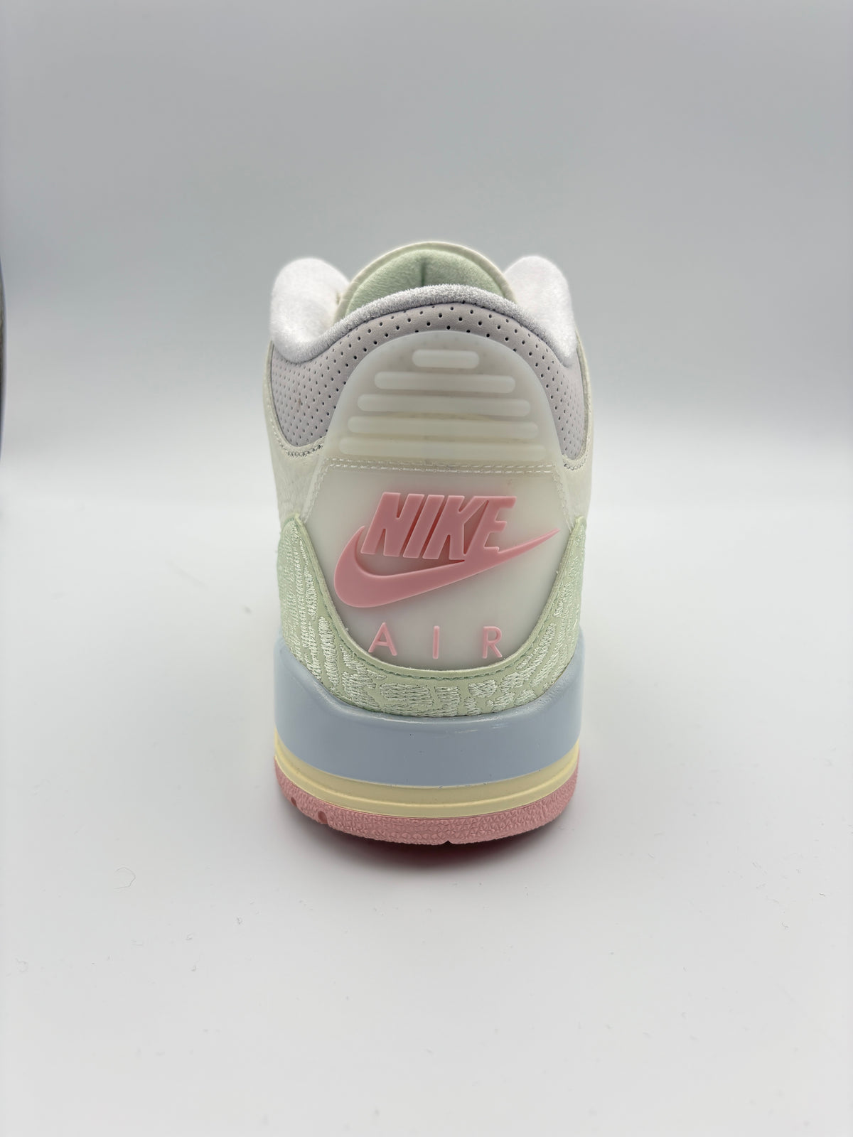 JORDAN 3 SPRINGS IN THE AIR