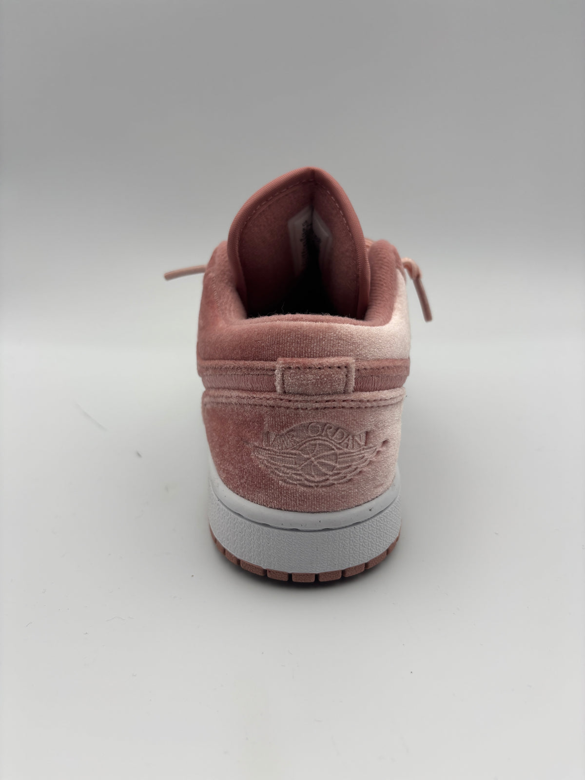 JORDAN 1 LOW PINK VELVET