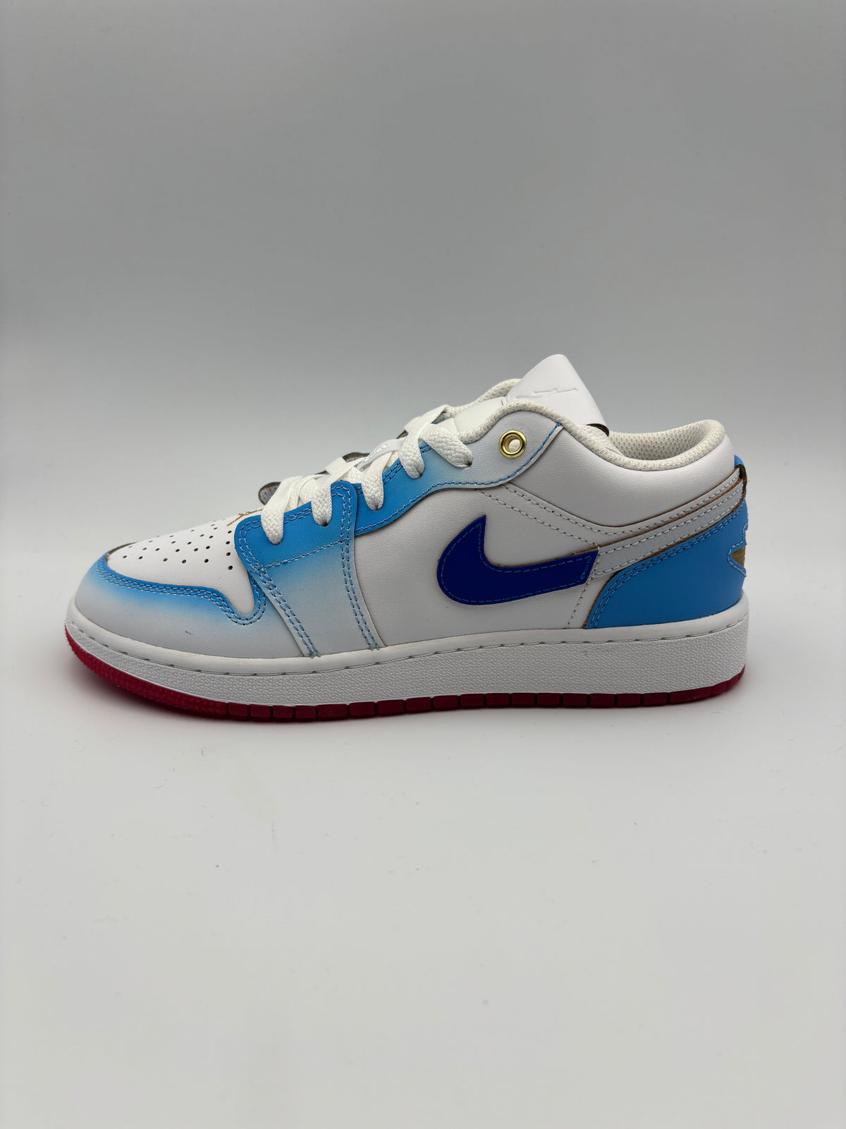 JORDAN 1 HIGH UNIVERSITY BLUE GRADIENT
