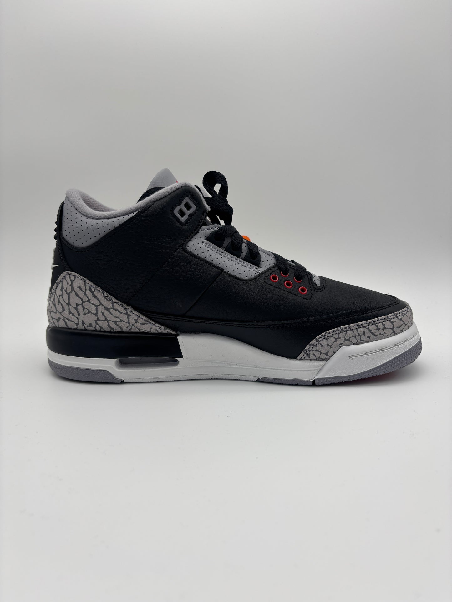 JORDAN 3 BLACK CEMENT (NEW)