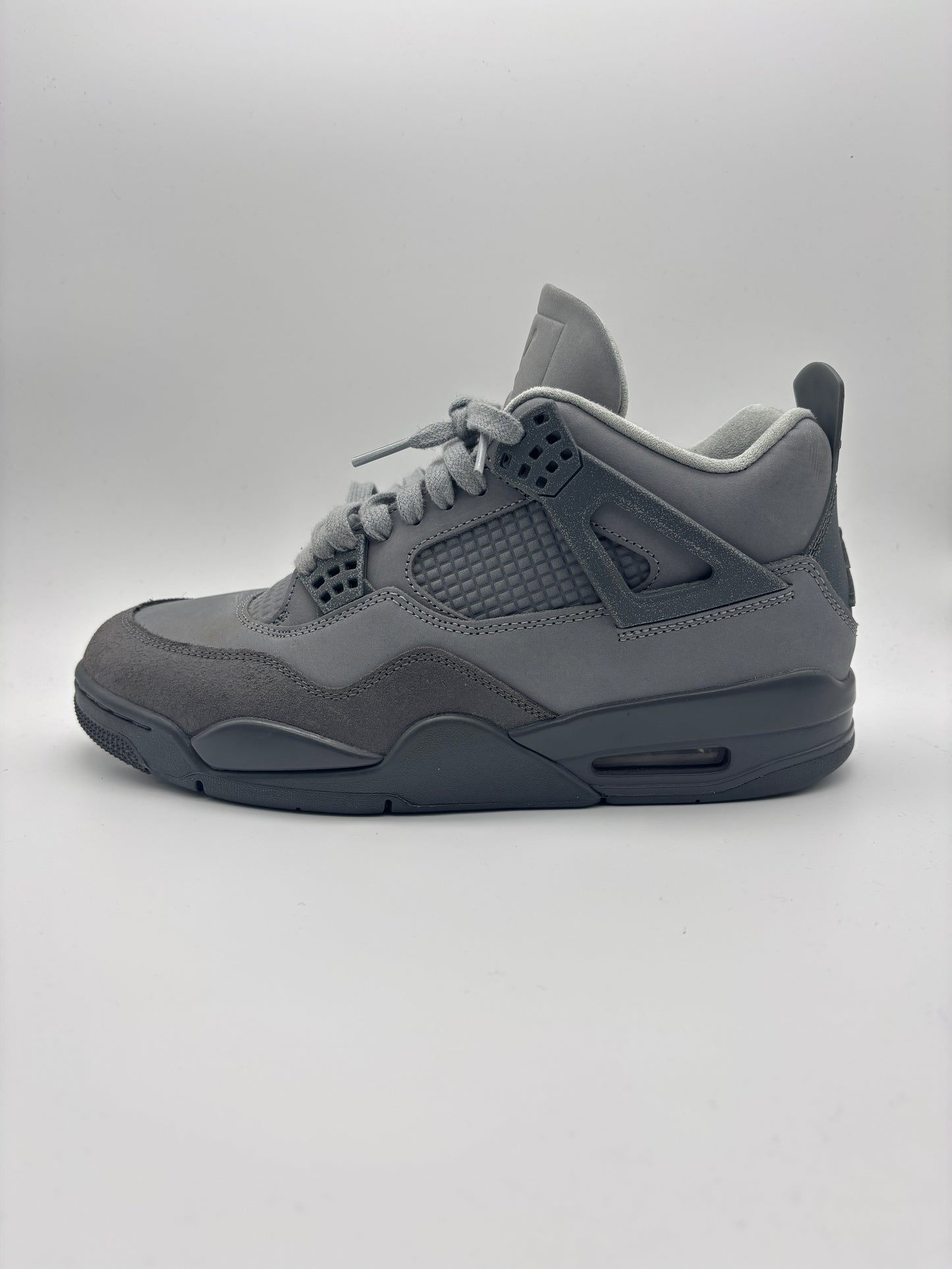 JORDAN 4 WET CEMENT (USED)